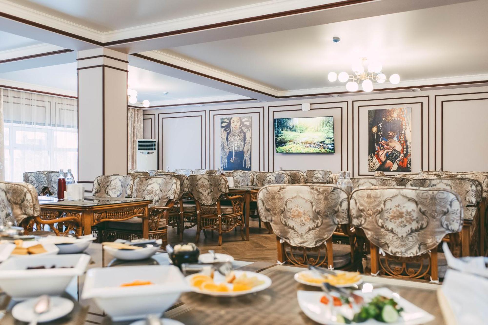 Dostyq Kokshetau Hotel Exterior photo